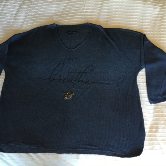 Denim blue sweater with ⭐️ - Picture 4 of 8